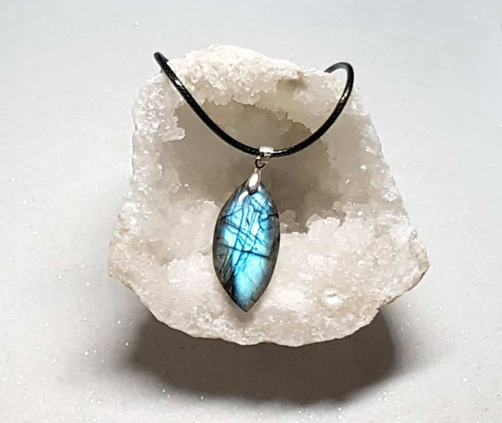 pendentif labradorite bleue