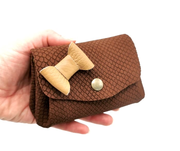 Porte monnaie en cuir upcyclé croco