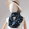 foulard en soie leopard bleu canard