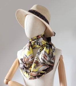 foulard soie fleurie jaune