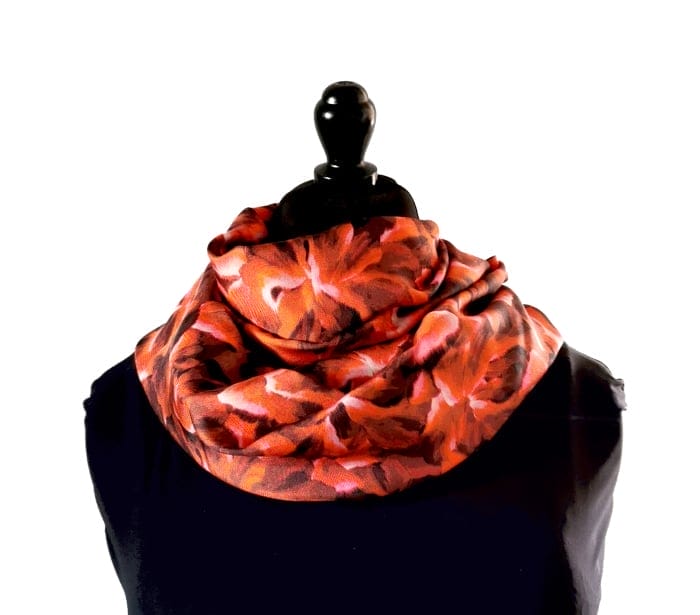 Echarpe Miss Sarah Petunia ERMSHC-094 2 foulard en soie upcyclée rouge fleurie