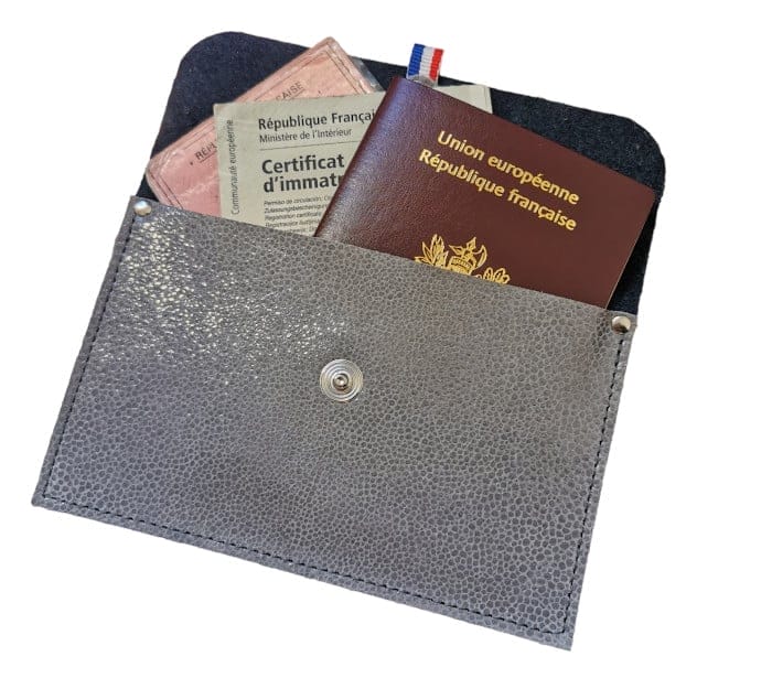 Pochette Gaston gris-bleu 1 Pochette en cuir pour papiers d'identité
