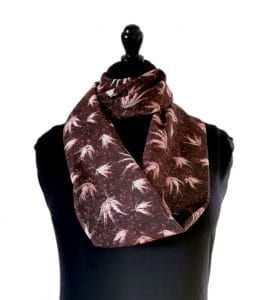 snood en soie motif feuille d'erable