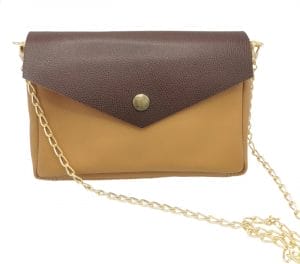 Sac avec rabat interchangeable en cuir