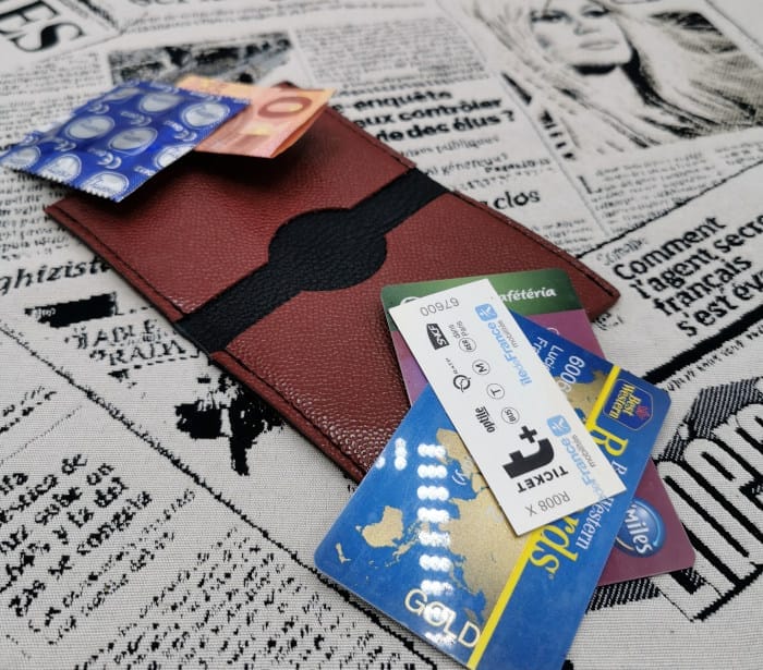 Porte cartes Hannah homme - bordeaux-noir grainé 3 Porte cartes homme en cuir