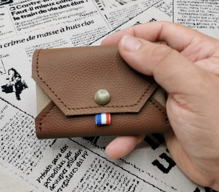 Porte monnaie Basile tabac-beige 1 porte monnaie homme en cuir Basile