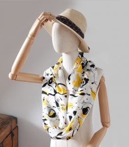 foulard en soie jaune et blanc