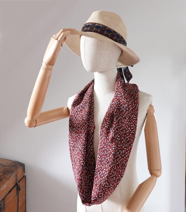 109 foulard soie ERMSP fleurs de minuit - 1 foulard soie femme rouge et noir
