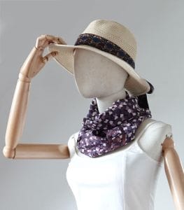 foulard soie et sequins violet